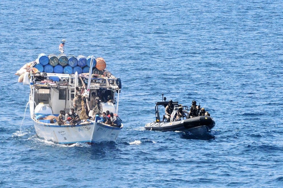 EMADmde's tweet photo. El "RELAMPAGO" continua navegando con normalidad en aguas de Somalia cumpliendo #OpAtalanta https://t.co/sZonjjI9PK