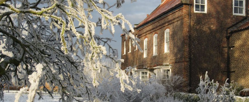 HorningtonManor's tweet photo. Snowy morning here in Leeds! ❄️ #Snow #HorningtonManor #Tadcaster https://t.co/hOIg3J916G
