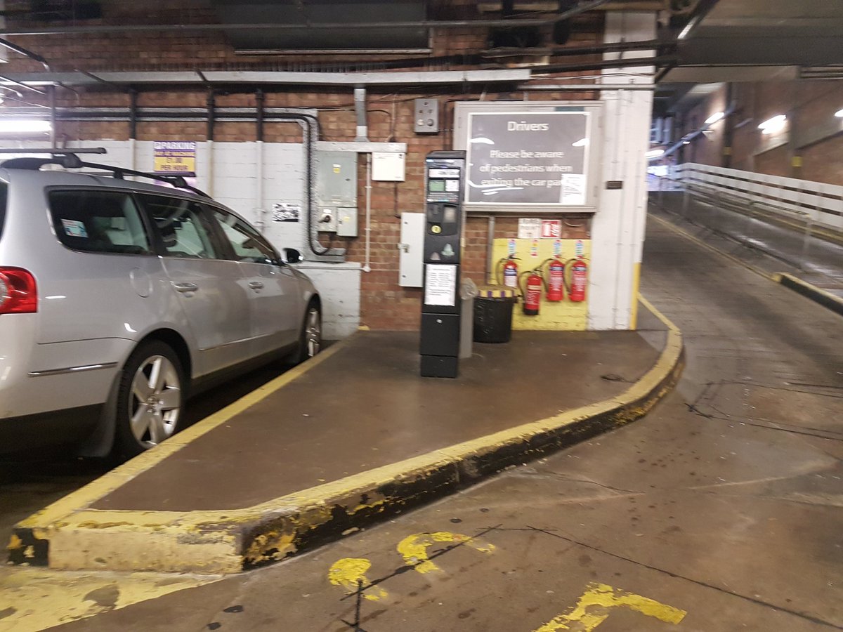 FYI I'm a chair user,can't walk/feel/stand/no legs so putting a sign up sayin i hav2pay is fine but let me BE ABLE2 do it-im out on MY OWN!