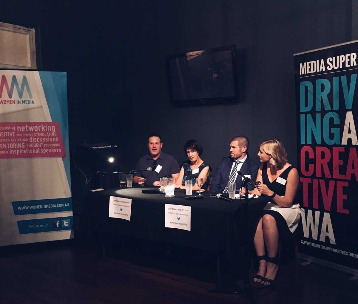 caeliejones's tweet photo. Chatting about online media at the @WomeninMediaWA event tonight #onlineevolutionWIM https://t.co/PUofTKolfX