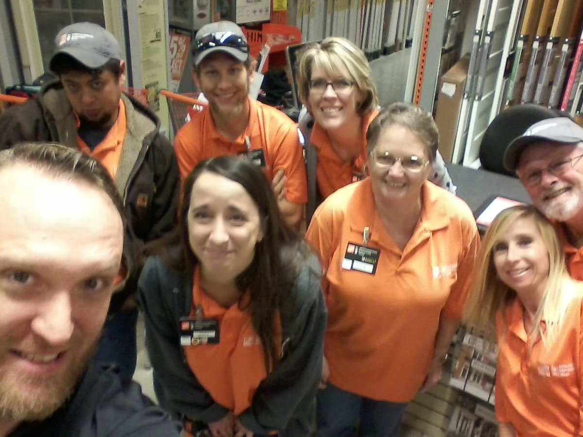 New team photo! #AuburnisAwesome  @D179MET <a href="/AmyMETMidwest/">Amy Santin</a>