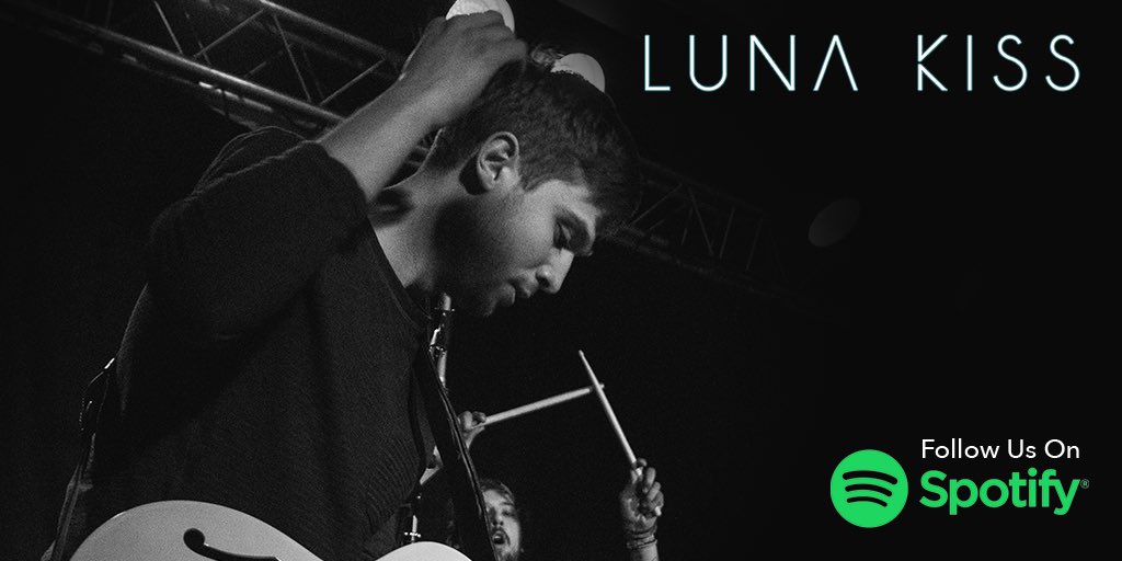 Luna Kiss tweet media