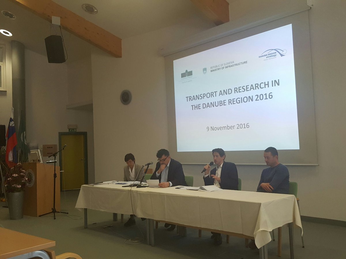 miha_u's tweet photo. Transport and research in the Danube region 2016 - New technologies in railways #trdr16 https://t.co/PMf73CtVl7