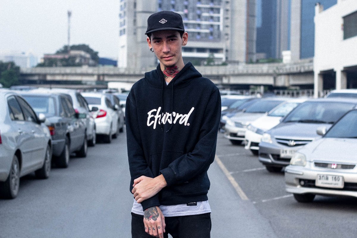 efnvsrd's tweet photo. Efnvsrd. Logo Pull Over Out now! https://t.co/ks4b3AyqmA