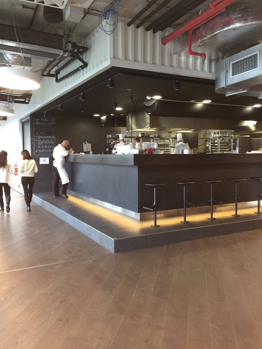 davidmoreira's tweet photo. Visiting the Avast head-office. Impressive working environment and atmosphere. internal free gym, food, golf, babysitting, ...  #Avast https://t.co/d8icvnUfmF