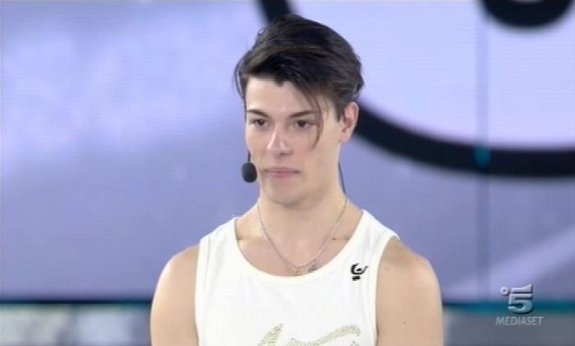 laqueenharagion's tweet photo. l'unico che può fare da guida e da esempio ai ballerini di latino #VincenzoDurevole professionista  #amici16 #AmiciCasting @AmiciUfficiale https://t.co/EUZCEpiqPJ