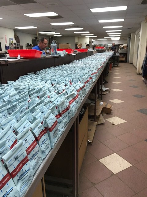 MidwestLabs's tweet image. Getting an early start on soil testing. Lots of samples

 #soilsamling #soiltestinglab
#soiltesting