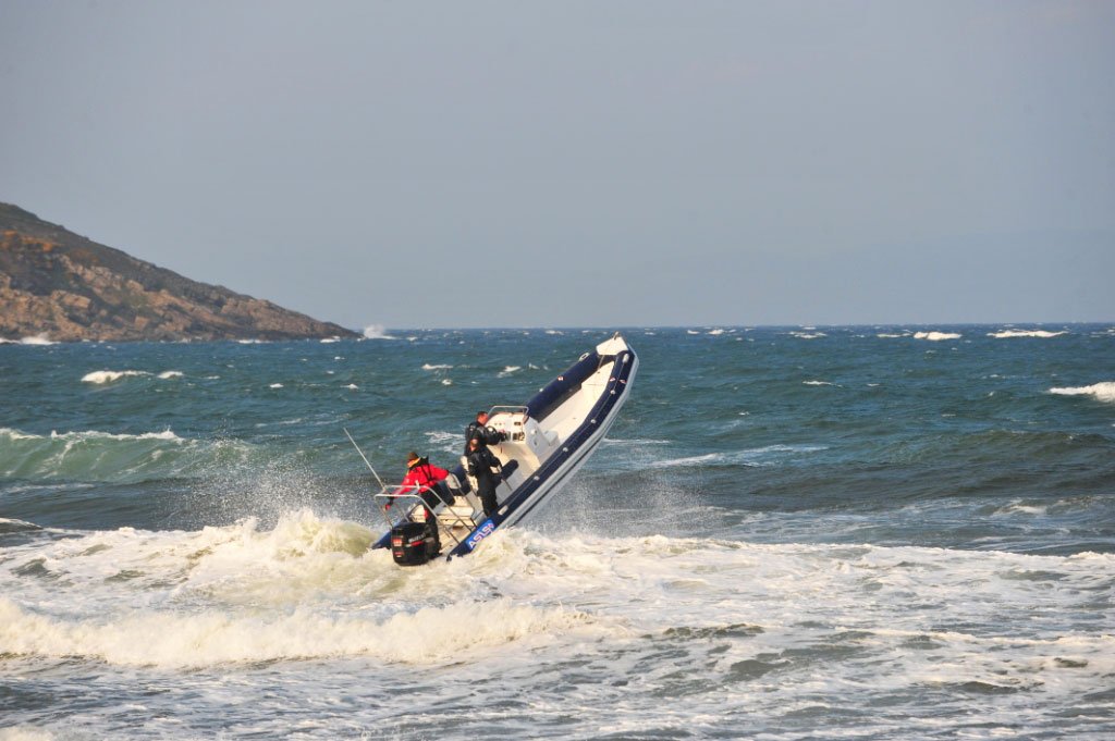 ASISBOATS's tweet image. ASIS #RHIB in big waves Jumping out of water.
#highperformanceboat #Rigidinflatableboats #ribboat #asisboats #uk 
asisboats.com/recreational-b…