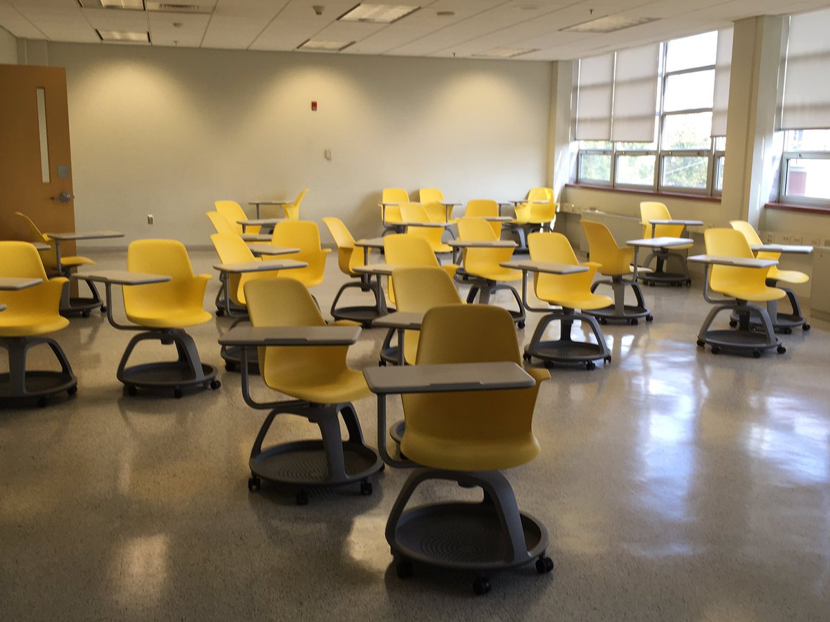 AssessmentVCU's tweet image. I love these types of chairs in a #classroom! #teaching