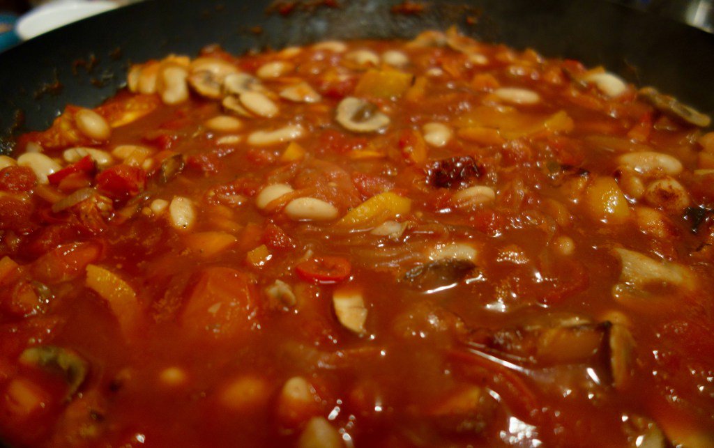 Planet-Loving Vegan Casserole hungry-darling.com/2016/11/09/pla…