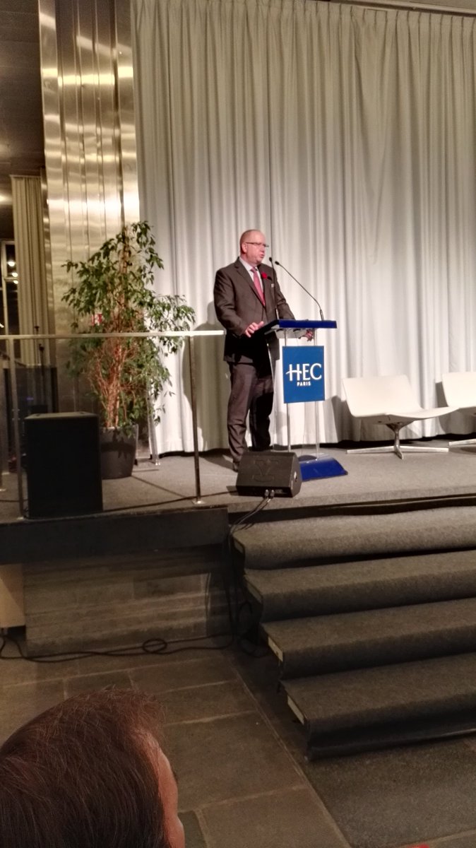 Dean of HEC Paris opening the talk tonight on social business, its present and future impact. #socialbusiness impact