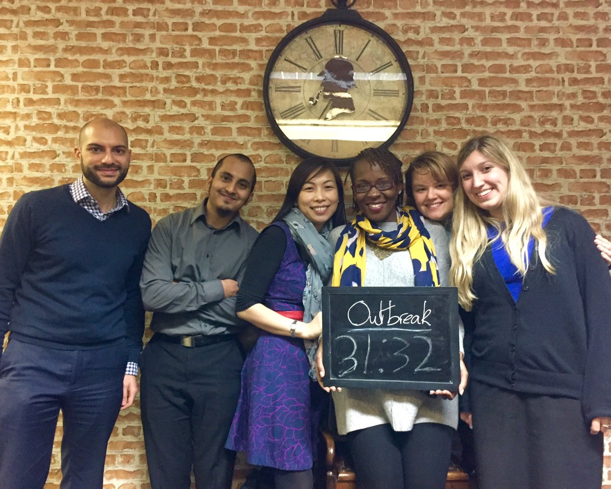 This team of super sleuths really impressed us today! Record breakers 🕵🏽🔑⌛️🍾🍾 #detectives #escaperooms #recordbreakers #midweekmadness