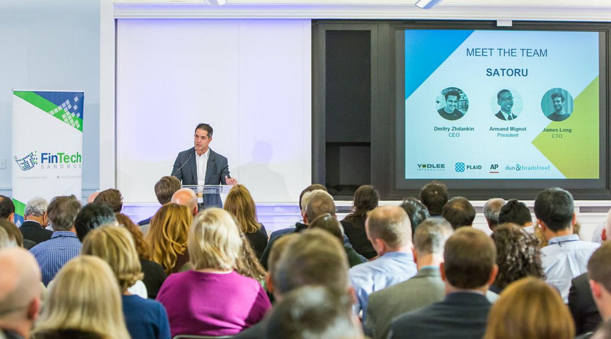 DunBradstreet's tweet image. Dun &amp;amp; Bradstreet's Mark Gutzwiller, Sales Leader for #FinTech, introduced Satoru at last week’s #SandboxDemoDay. @FinTechSandbox