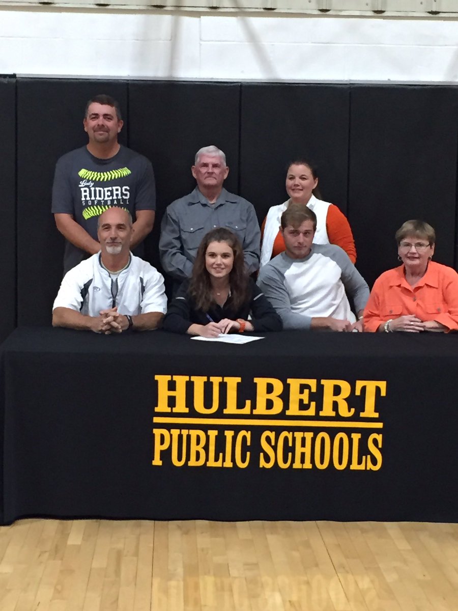 DrMarilynDewood's tweet photo. We are so proud of Ashlynn Riley! #HulbertLadyRiders #RiderPride https://t.co/Pu0yVBeUeq