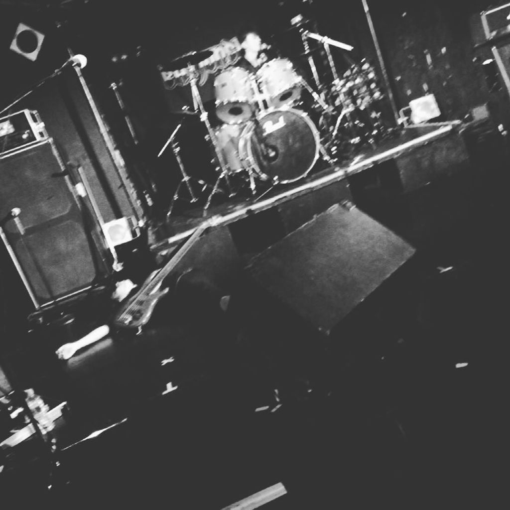 Ryusei_Bassist's tweet photo. 死んでいるワタクシ。

#BLOODROAR #ブラッドロア #YOKONECTION https://t.co/4mZPF1h6oS https://t.co/oaCUGNH9id
