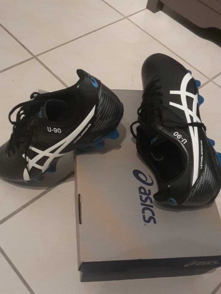 PabloSalandria's tweet photo. Love my new wheels from @lovellrugby @LovellRugbyEs #LovellRFC #FREiD https://t.co/tNpKYLaWXq