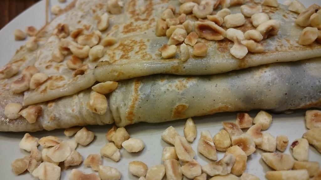 FloGatovore's tweet photo. En mode crêpe chocolat noisettes chez Nice_Vincennes https://t.co/CEti1vj6JY