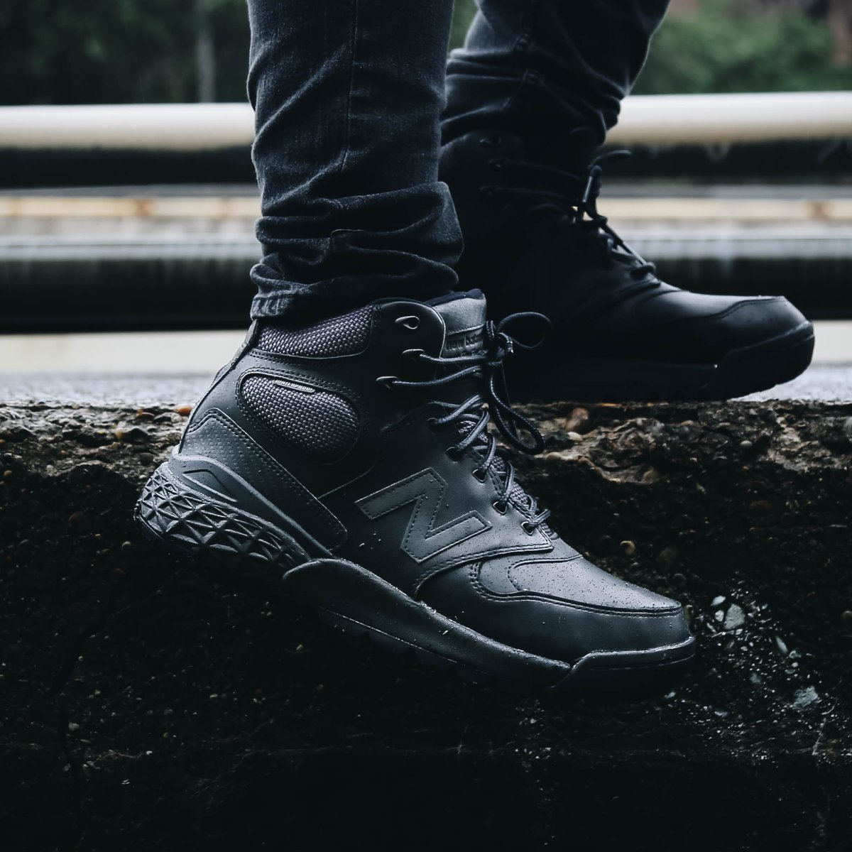 new balance fresh foam paradox boots