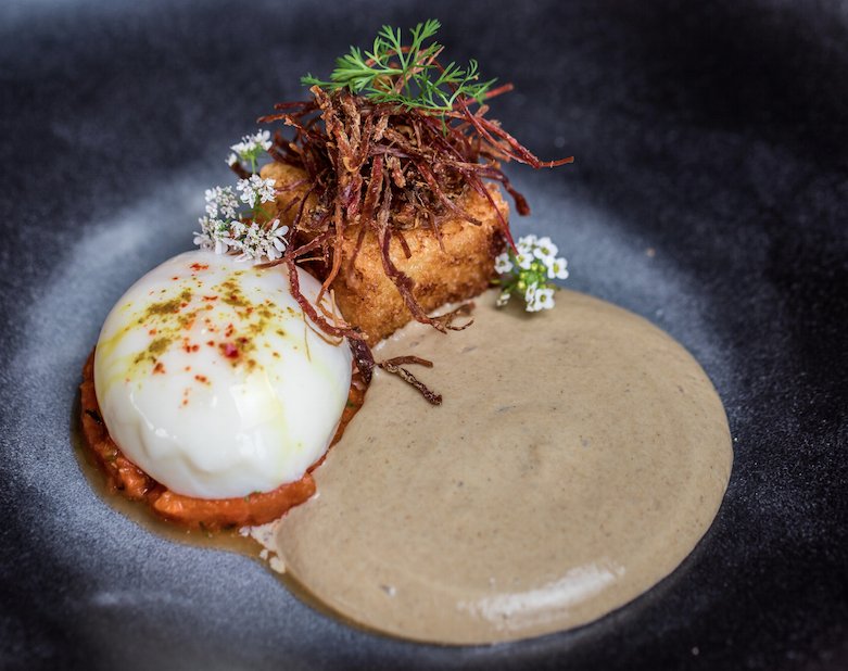 ChefCherkaoui's tweet photo. Un grand classique marocain, des oeufs et du khlii... à ma façon
#gastronomie 
#MandarinOrientalMarrakech https://t.co/khQFMceFbi