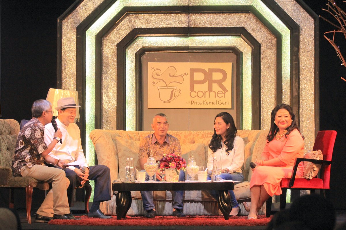 prcorner_'s tweet photo. We had a great talkshow about #PRCORNERPERSONALBRANDING  with the experts: @nukman , Ermiel Thabrani &amp; @rachelvennya https://t.co/k6zaQxvGSy