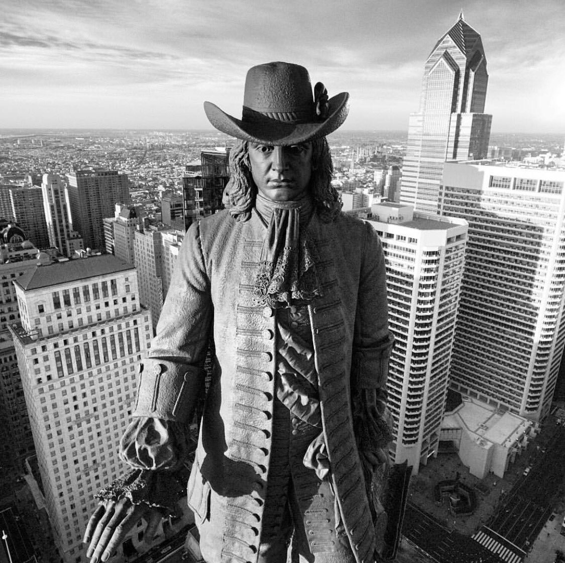 Looking up to Wm Penn today, who left us a legacy of religious tolerance, participatory govt &amp; brotherly love. 
(Photo: Randy Pike Heinzel)