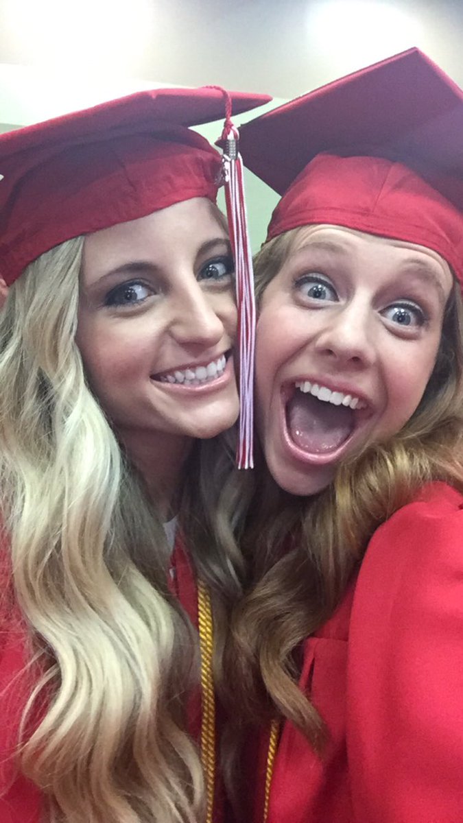 maddy_blake3's tweet photo. Happy Birthday IZ$$$$$$💕💕💕luv ya&amp;so glad we're friends!!!! https://t.co/W5l8WeHwfj
