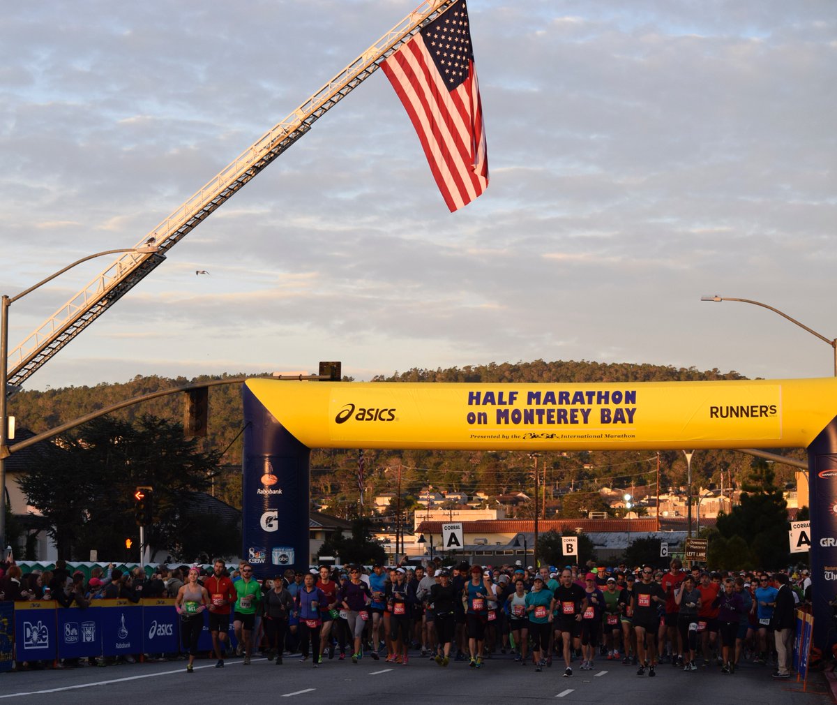 Welcome elite runners to #Monterey! <a href="/BSIMEvents/">Big Sur Marathon</a> Big Sur Half Marathon to offer largest prize purse in western US: bigsurhalfmarathon.org/photos_media/p…