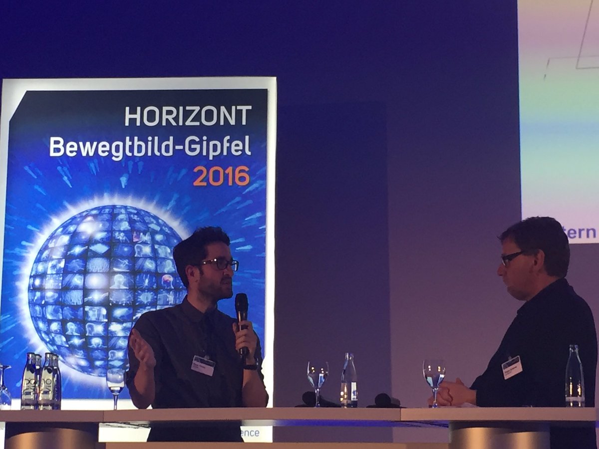 IngoRentz's tweet photo. "#InfluencerMarketing wird oft mit Product Placement verwechselt": Ex-Youtuber @oguz beim #BBG16 https://t.co/ASXvAzgKv5