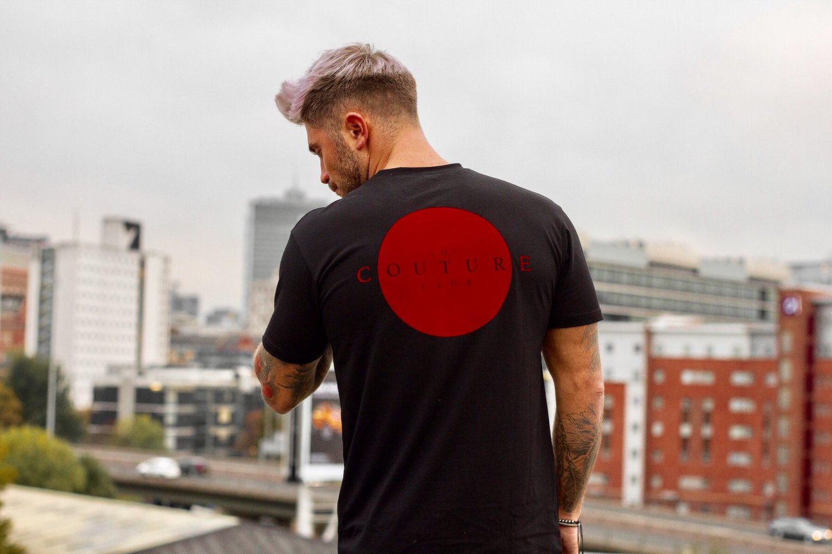 TheCouture_Club's tweet photo. NEW RELEASE Tonight 7pm !!! 

🔴 Limited Edition Hinomaru T-Shirt 🔴

ONLY 100 Available 
https://t.co/xkA9MrdNF5 https://t.co/AzsT11SS9s