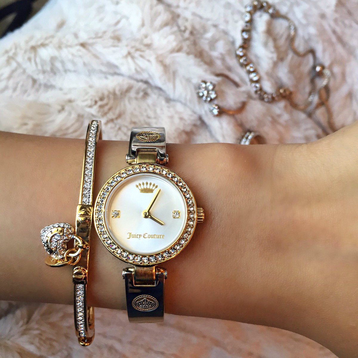 Faux Fur &amp; Fierce Jewellery ✨ Wearing a <a href="/JuicyCouture/">Juicy Couture</a> Fall/Winter watch &amp; bracelet available at #HourChoice ✨ #JuicyCouture