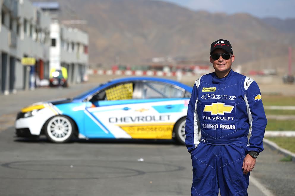 37fuller's tweet photo. #PERÚ @37fuller listo para conquistar el primer lugar de la 8va fecha del #CCTC2016 https://t.co/K1PCVOyH5J #TC2000 #CCTC #TeamChevrolet https://t.co/QKWAFSUGuf