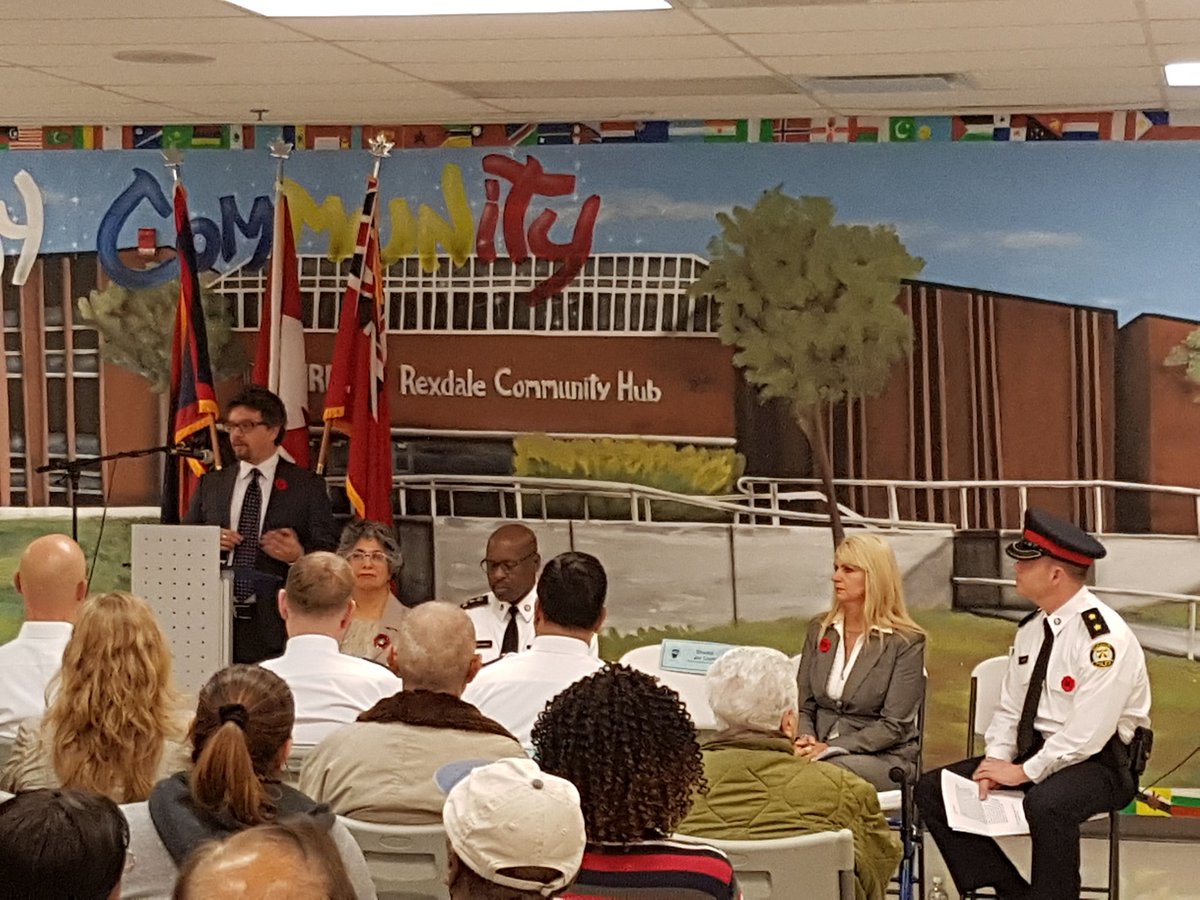 Crime Prevention Week.  Meeting with the Community leaders and public as well as the Chief!#TPS,#43Division
