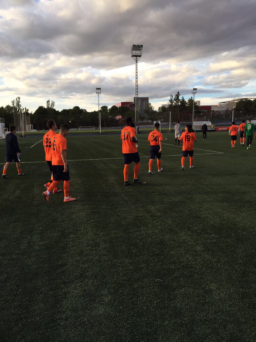 GST_WORLDSOCCER's tweet photo. Tour Marbella United FC 16'
Día 3
@valenciacf vs. @MarbellaUnited
#GSTours https://t.co/ojZgyZO5oW