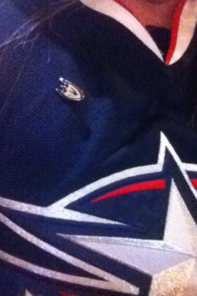 stacia2817's tweet photo. Welcome back to Columbus Jared Boll! I'm representing Jackets and Ducks tonight #CBJ https://t.co/1XzfjFhbUk
