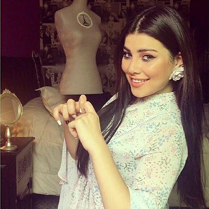 SalemWorood's tweet photo. نرشح الفنانه الصاعده  حنان الخضر للفوز بجائزتكم 💕 ⁦#hananeelkhadr
   ⁦@MEMAwards⁩  ⁦@hananeElKhader https://t.co/F6bjW98heX