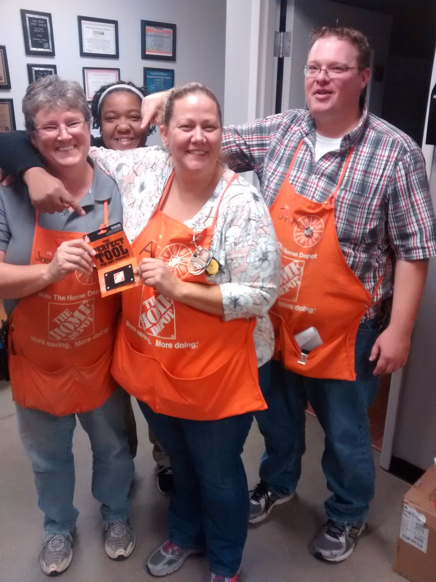 AjmOps2023's tweet photo. Great job Amy! Celebrate building the pipeline!!@joeytothek @LHdepot @BPlantenberg @Legend84 @THDSpecialtyOps https://t.co/K4Y0RE5Nio