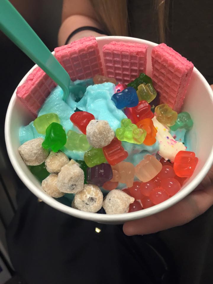 Yogurtini's tweet photo. Will frozen yogurt cheer you up today? https://t.co/kkFLJ6ddes