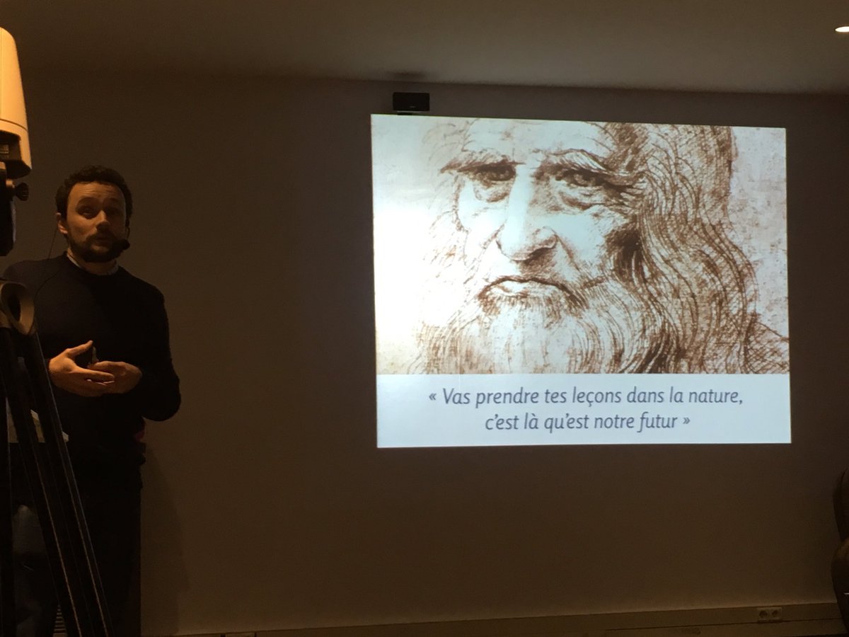 MartinezAmandaa's tweet photo. Mantra de cette soirée décelé par Léonard de Vinci : "Designer, vas prendre tes leçons dans la nature" #AperoUX #WUD2016 @flupa https://t.co/VtJM2040Cg