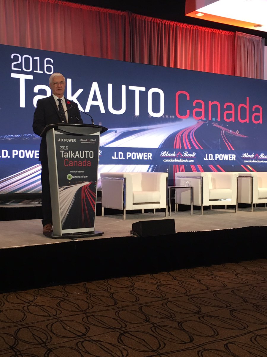 colereiken's tweet photo. #Talkauto keynote speaker Ray Tanguay @CanBlackBook @JDPowerAutos #Canada #autos #cars https://t.co/IyfQcL9ykq