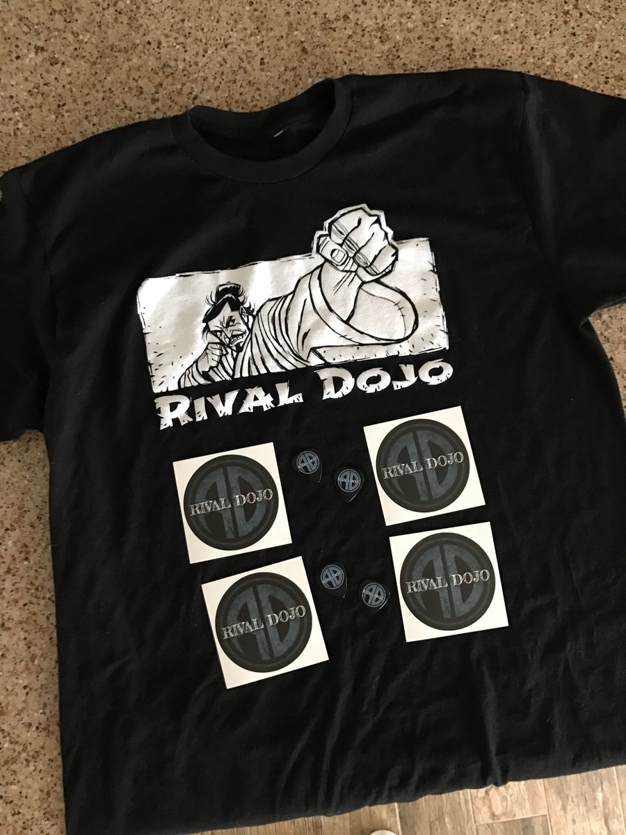 BirdAttackRec's tweet photo. #RivalDojo hooked us up with some gear. Thx dudes! If you don't know, go check out the Canadian shredders #SkatePunk https://t.co/xgCLJ73q4o