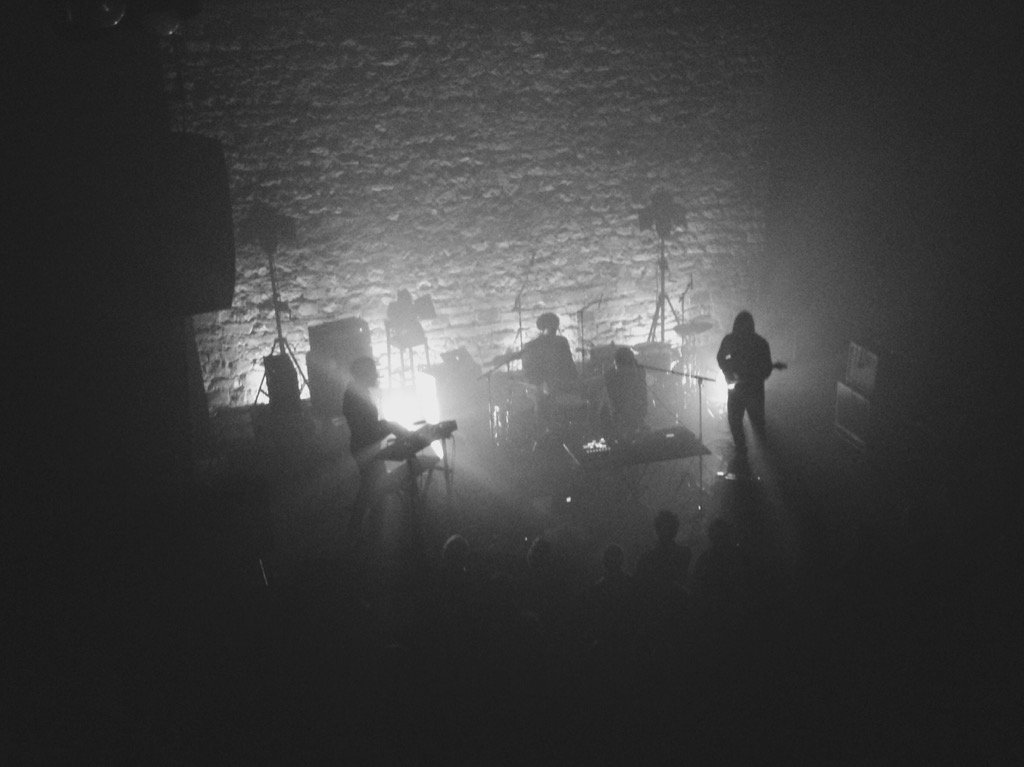 Début de concert atmosphérique avec <a href="/Hajemusic/">Haje</a> !