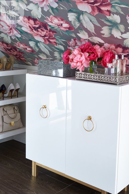 StyleAtHome's tweet photo. Add some stylish storage to your space with this gorgeous do-it-yourself cabinet! https://t.co/7EMAzRtOQf #DIYproject https://t.co/NQ5wHB3Lam