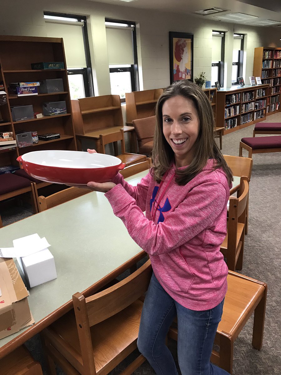 LenoirCityTech's tweet photo. Congrats to @7thgradersrock and @Mrs_Mousa, who won prizes for innovative ed tech ideas shared using the #LCSEdTech hashtag! Tweet  to win! https://t.co/Y1YGt9ycon