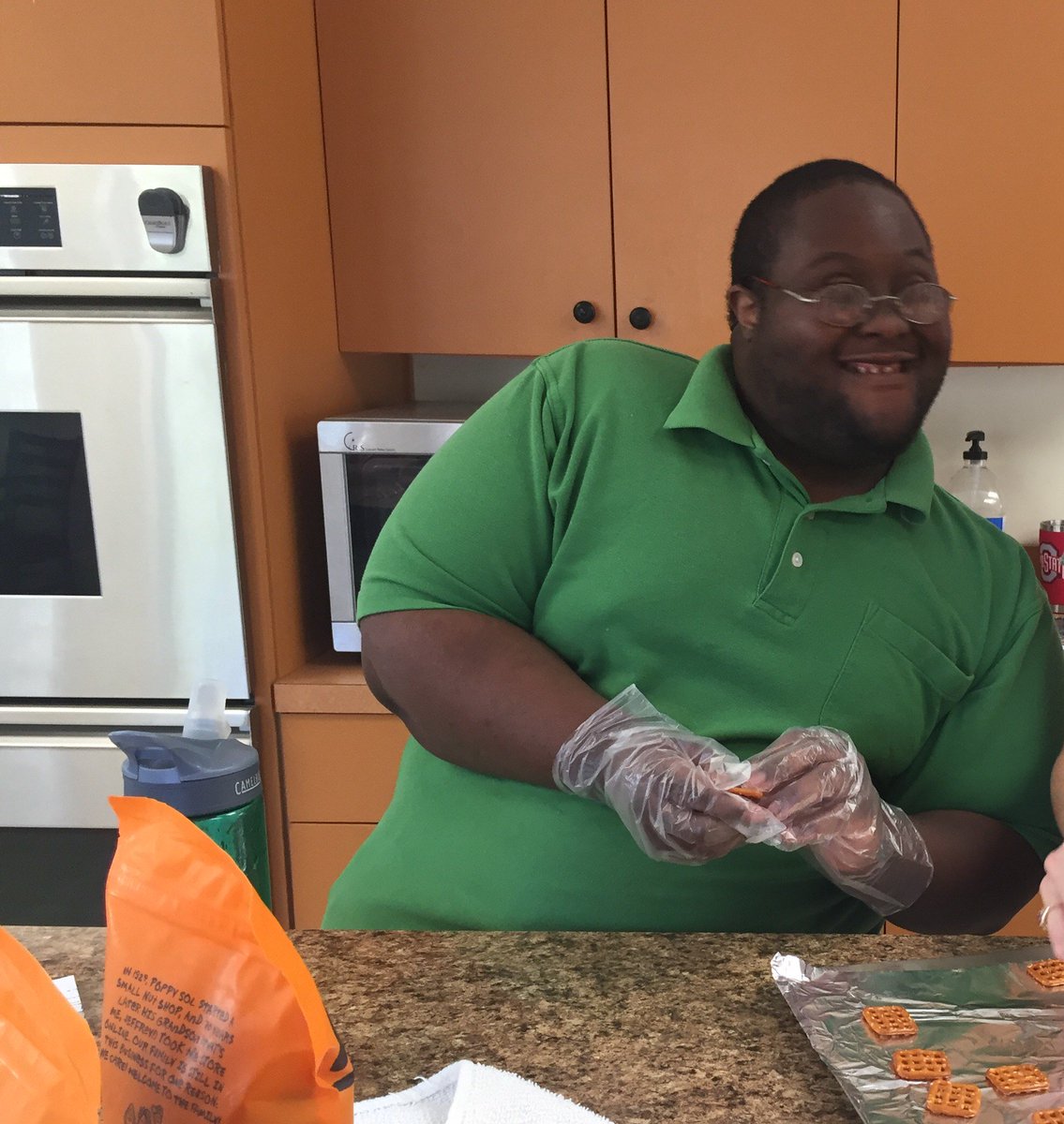 AuntLauries's tweet photo. One of the bakers at Programs for Exceptional People having fun baking our #homemadetreats! #disabledworker #disabilityadvocate https://t.co/cDmhHJsRQA