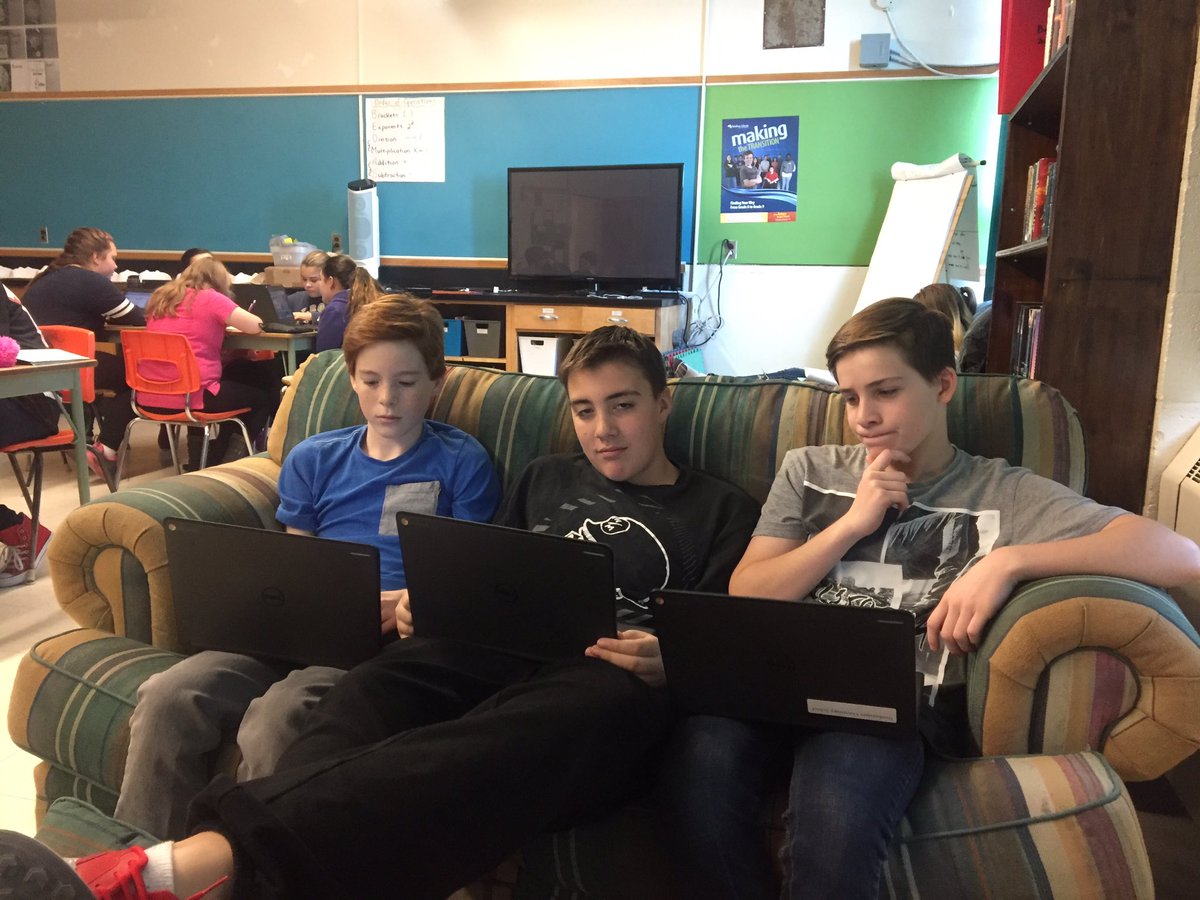 berardn1's tweet photo. Grade 8's at NE working on passion projects. Jonah is researching cerebral cortex:violent games:aggression https://t.co/pPNksbrQkY