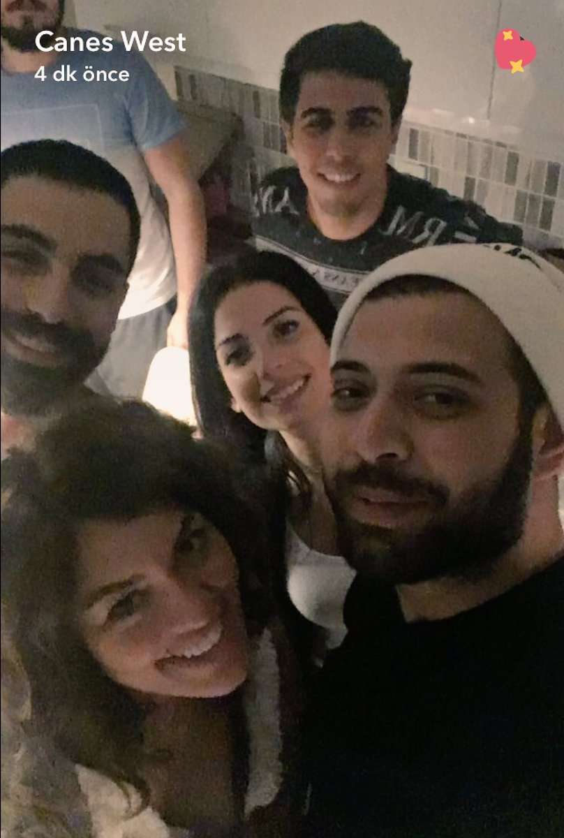 sibelbasacik's tweet photo. @fatchefwest @cansel_corduk O güzel gülüşleriniz 😊 canlarım benim ❤️😘 https://t.co/uY7Gt9Zqf5