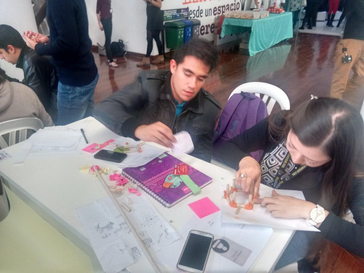 Lab101UNAL's tweet photo. Los #vivemakerco se toman Bogotá, desde @Ministerio_TIC a esta hora desarrollan prototipos @UNColombia https://t.co/VCTJix693g