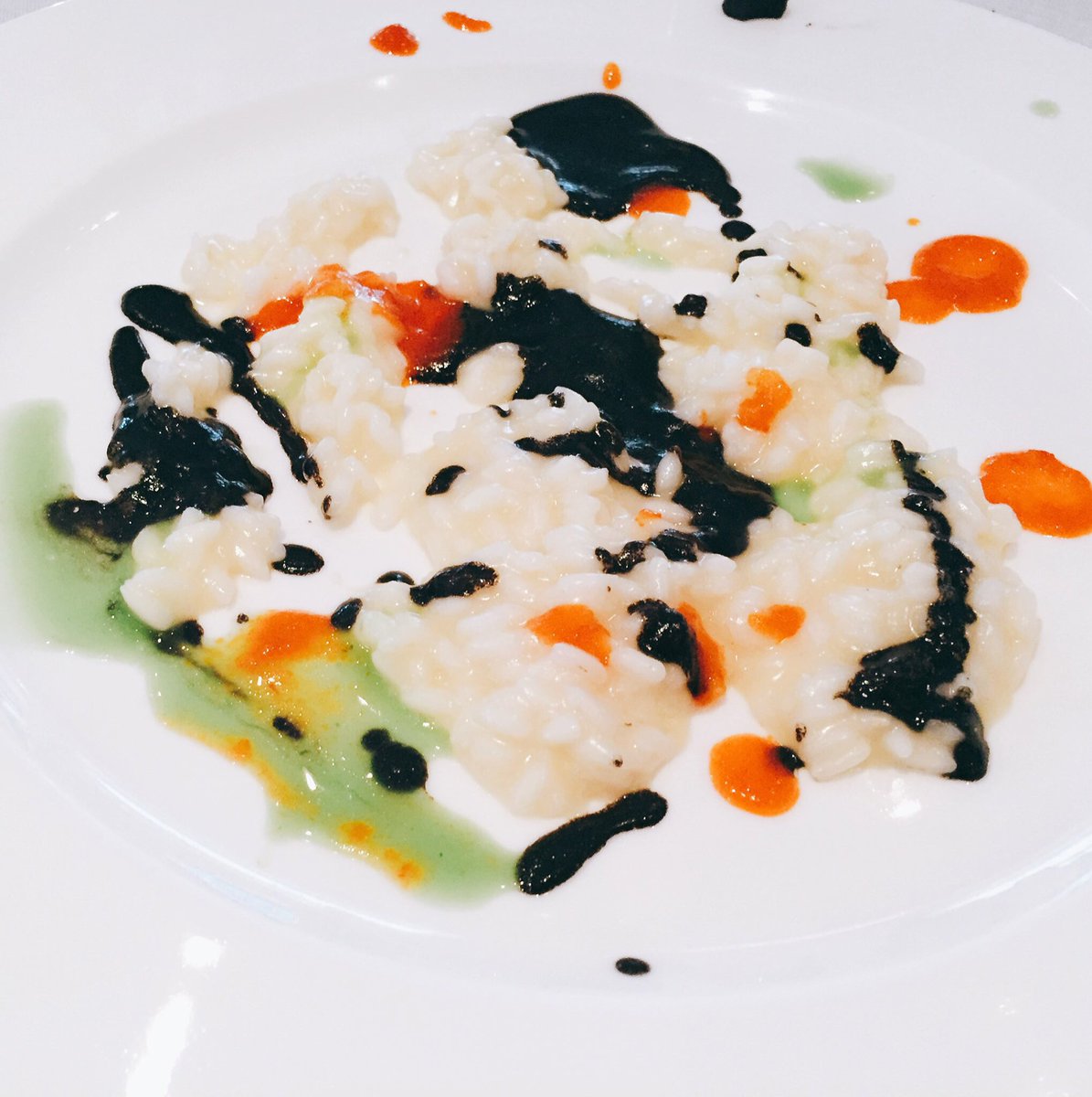 conunviaggio's tweet photo. La bellezza dei colori d'autunno nel nuovo menù di @Chef_Conti al #trussardiallascala 🍃🍁🍂 https://t.co/kdL9UtWVYy