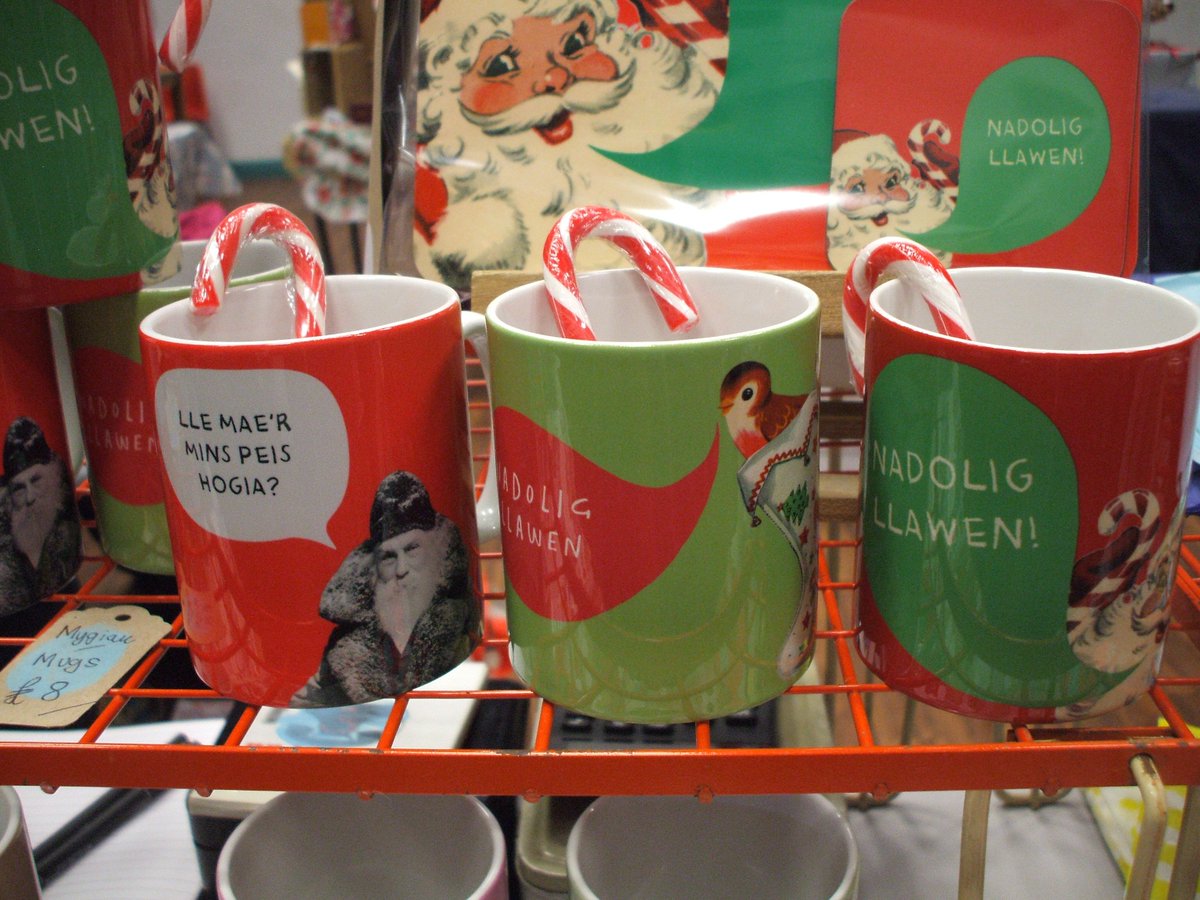 CrefftauHowget's tweet image. Cofiwch am @MarchnadOgwen Sadwrn yma 9:30 - 1:30 @NeuaddOgwen Bwyd a Chrefftau lleol. Croeso cynnes Cymreig yn y farchnad gynnyrch yma