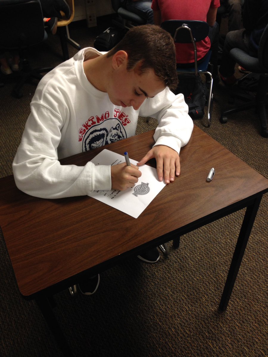 Clutch_Kelly's tweet image. Proud to announce that I have signed with the Tune Squad 🎯🏐 Thanks to everyone who supported me on this journey. #MeetMeAtTheNet #BuffPuff